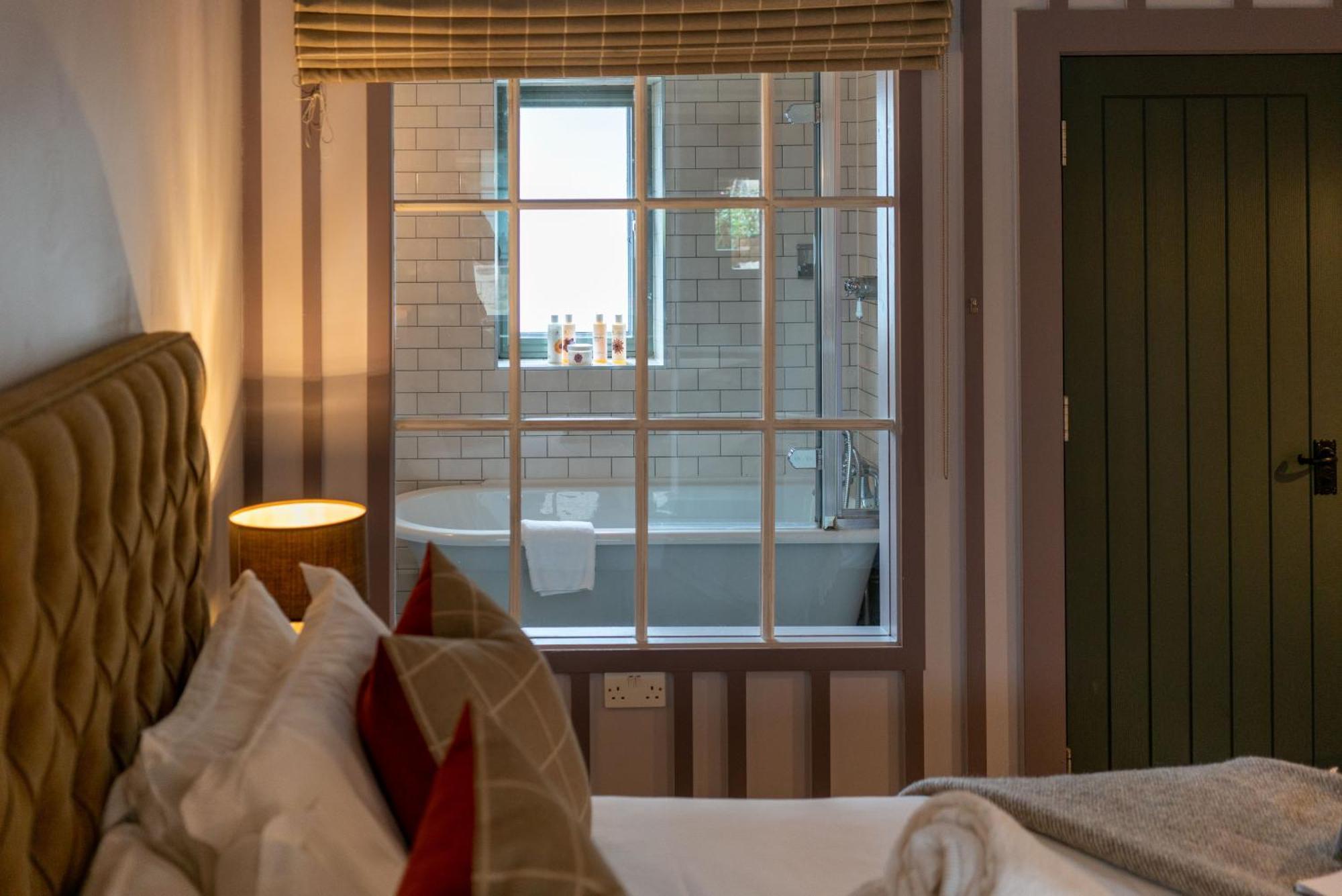 The Welldiggers Arms Bed and Breakfast Petworth Eksteriør billede