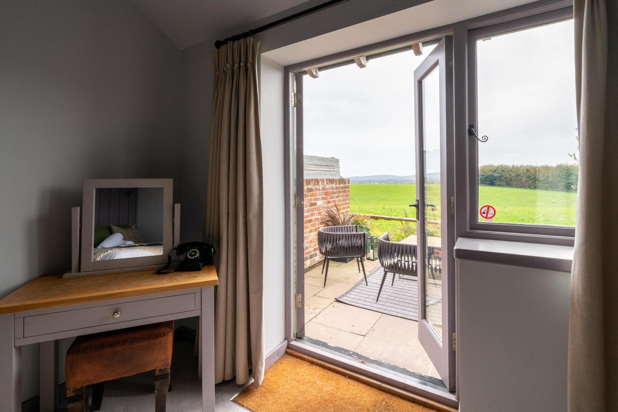 The Welldiggers Arms Bed and Breakfast Petworth Eksteriør billede