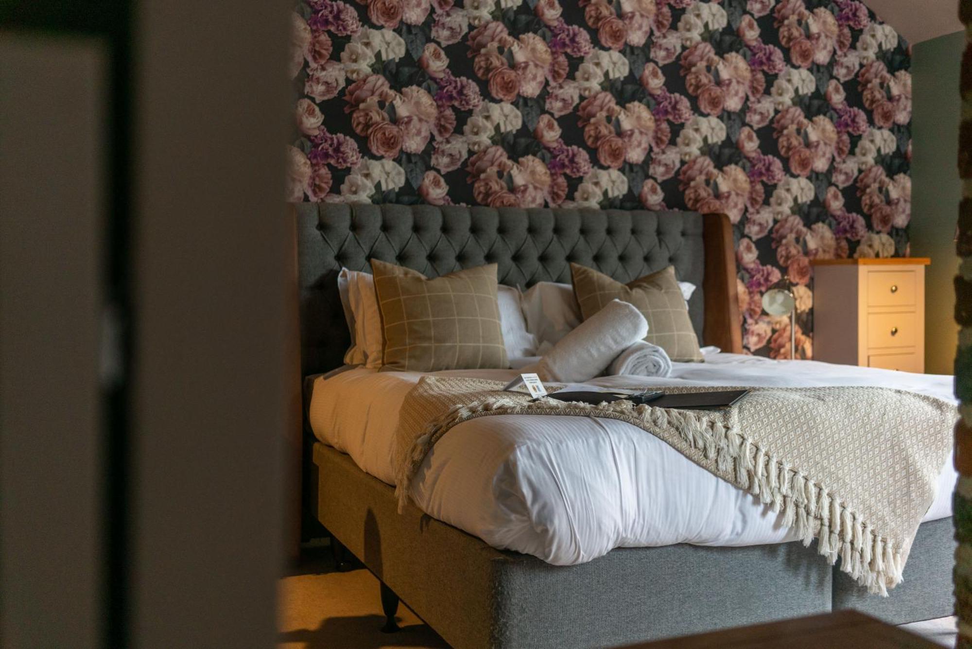 The Welldiggers Arms Bed and Breakfast Petworth Eksteriør billede