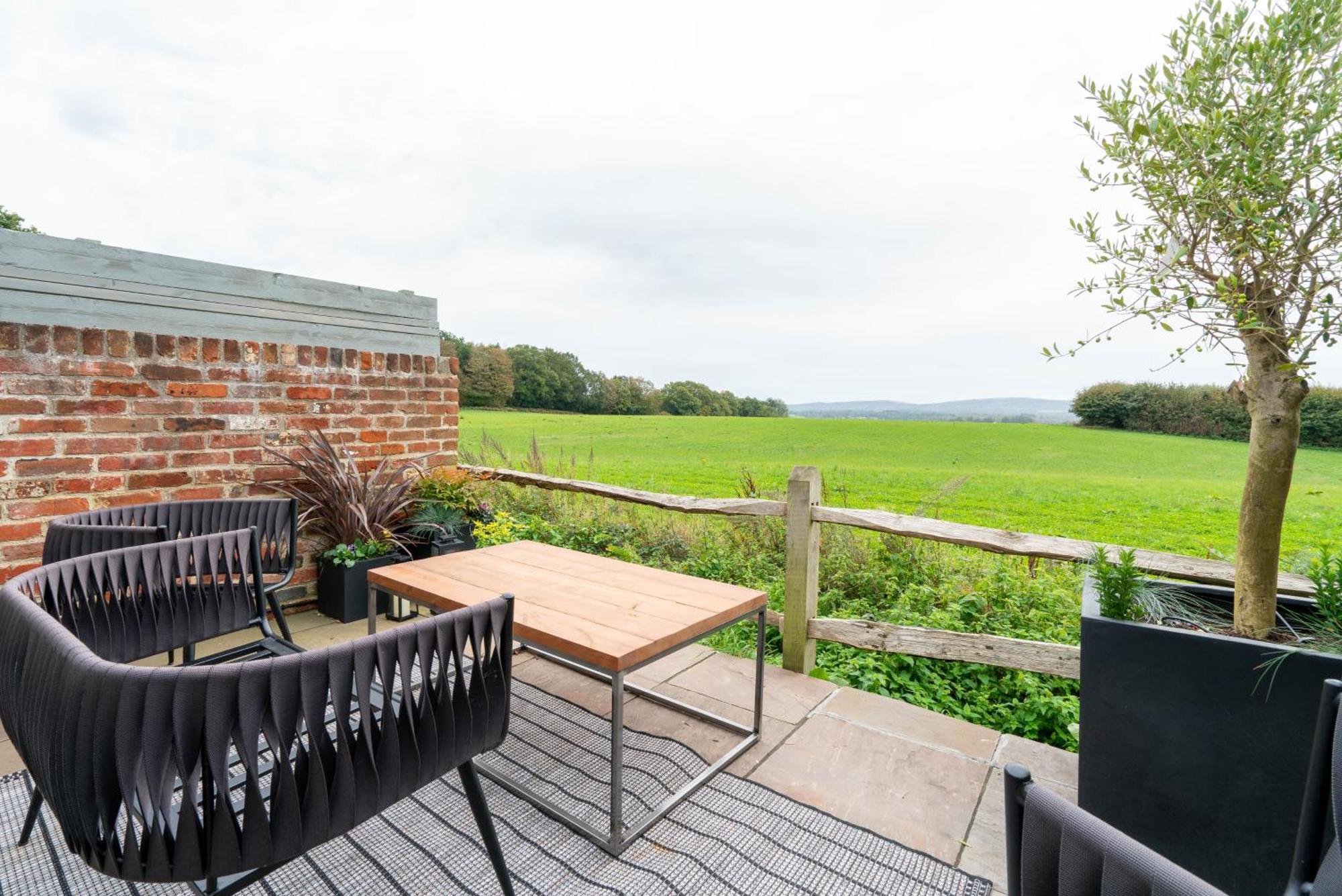 The Welldiggers Arms Bed and Breakfast Petworth Eksteriør billede